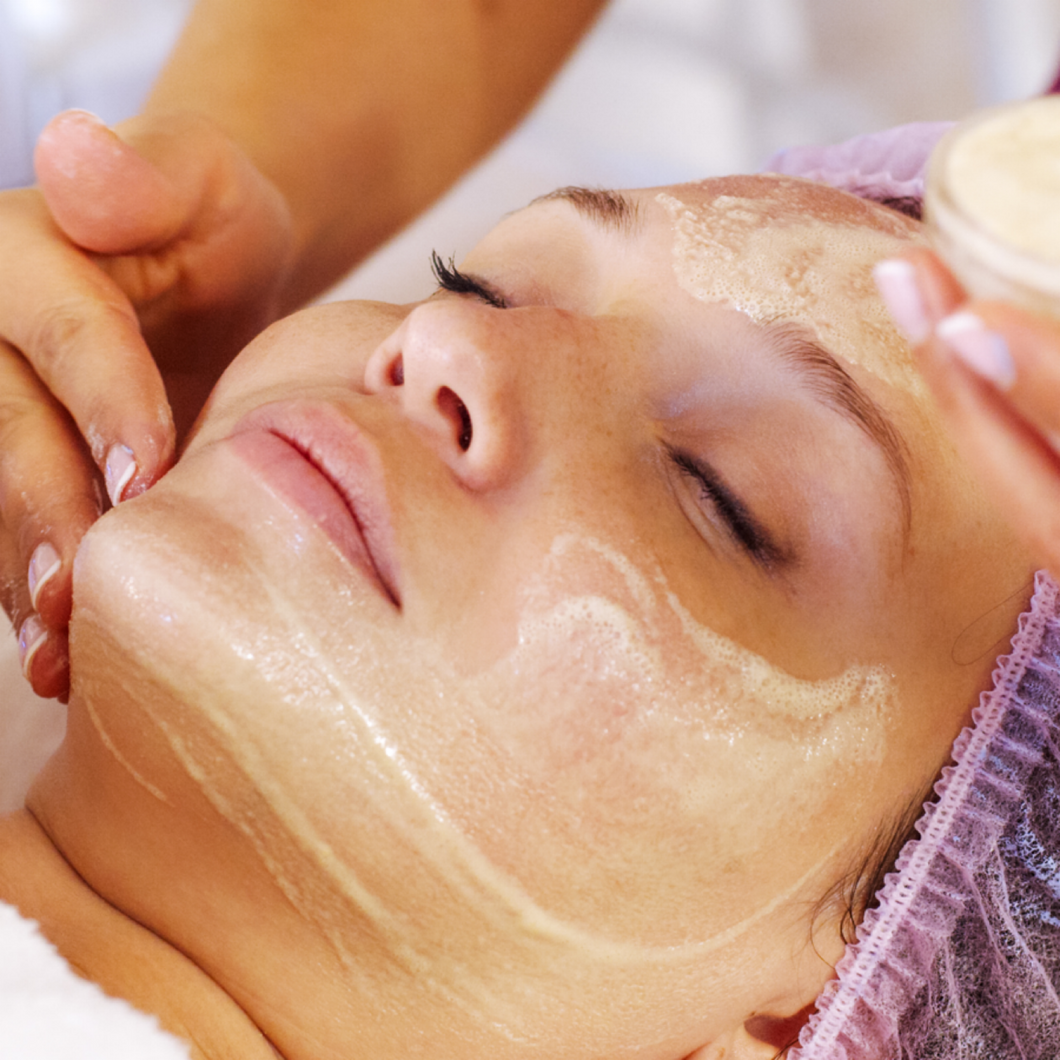 SKIN BRIGHTENING FACIAL